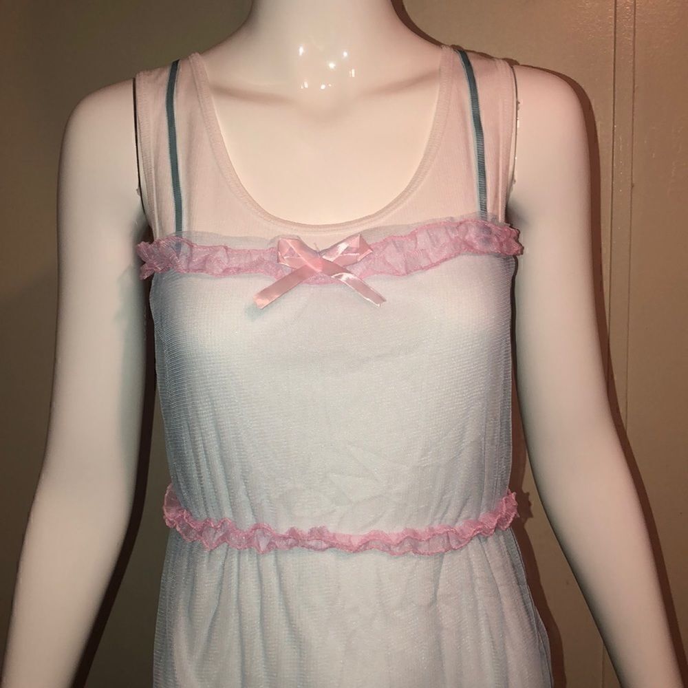 Lingerie   - Picture 3 of 5